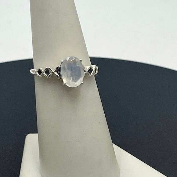 Rainbow Moonstone Oval Prong Set Side Twist Detail Sterling Silver  Ring Sz 6.5 - Picture 1 of 11